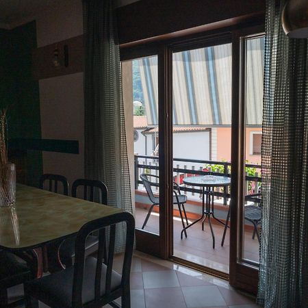 B&B Apartment 1970 下卡斯泰卢乔 外观 照片