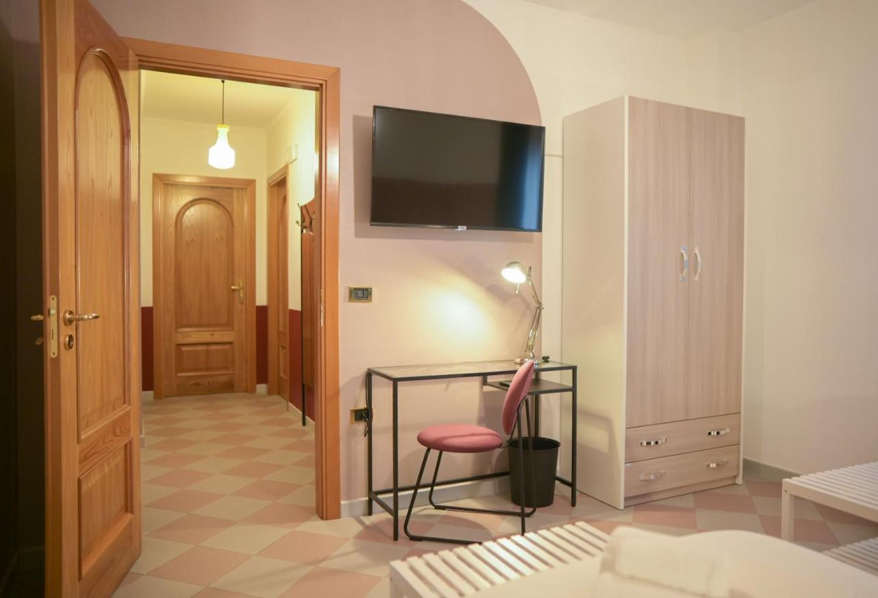 B&B Apartment 1970 下卡斯泰卢乔 外观 照片