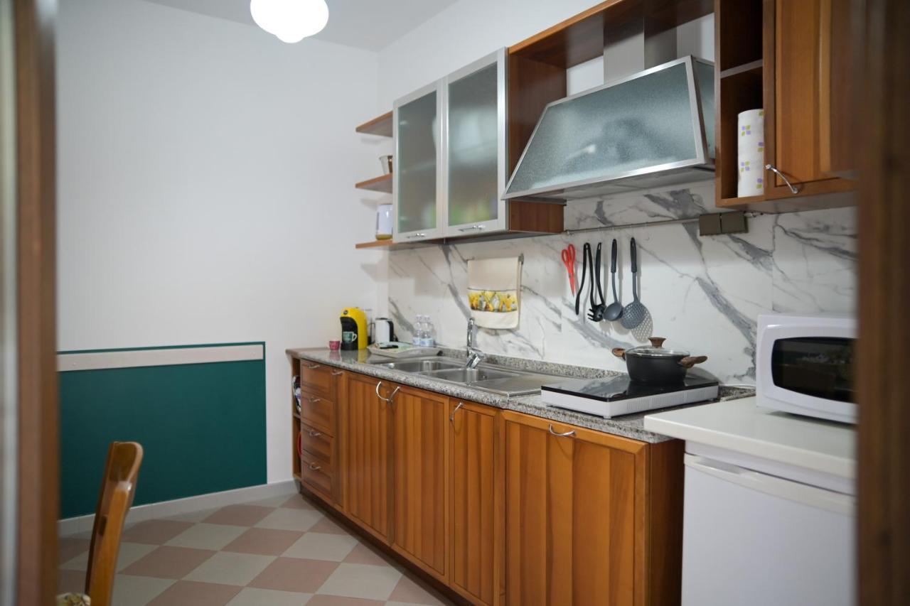 B&B Apartment 1970 下卡斯泰卢乔 外观 照片